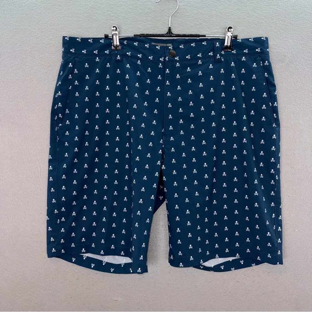Peter Millar - men’s Crown sports golf shorts skulls crossbone print pants SZ 38